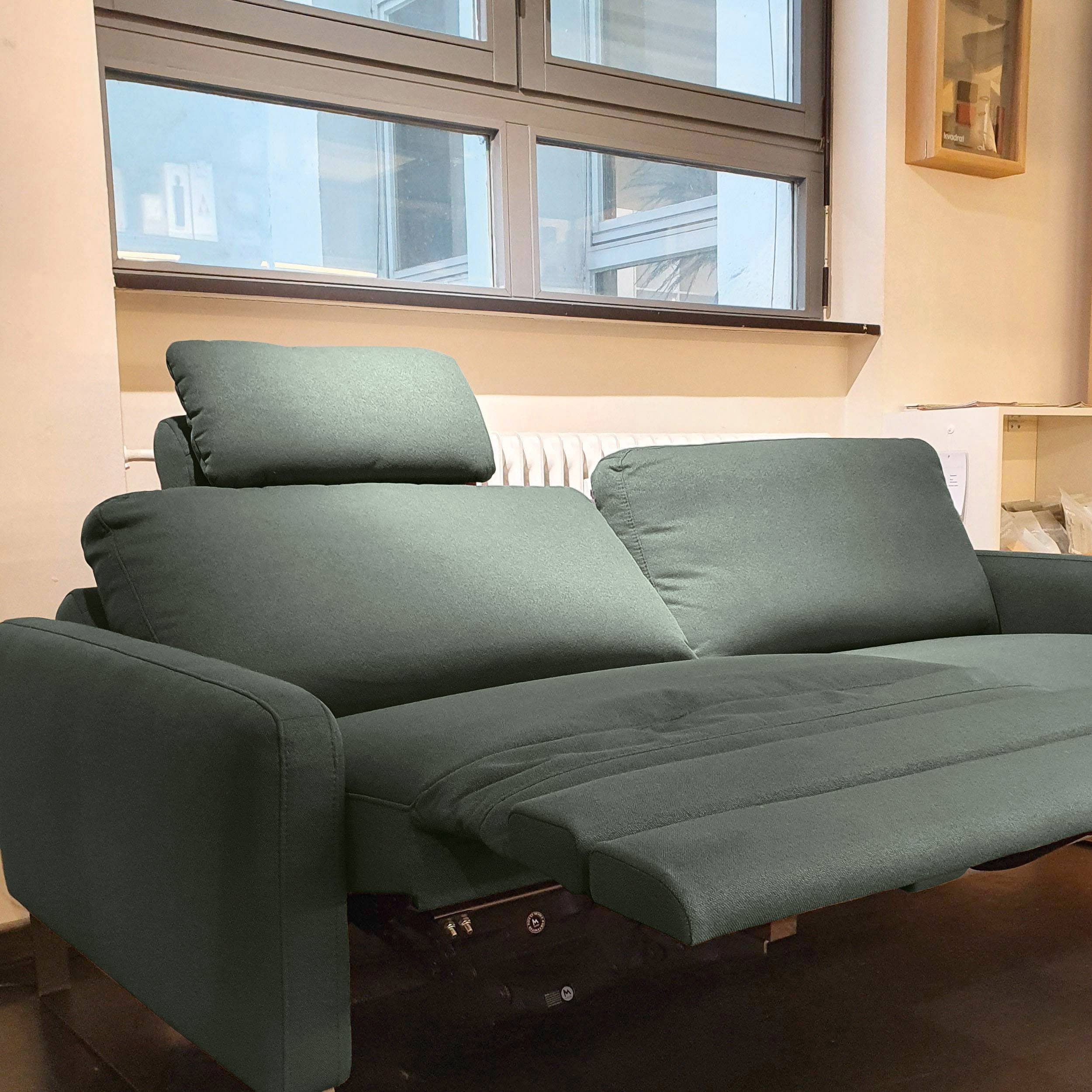 Verona 3,5-Sitzer Sofa plus Sitzauszug motorisch
