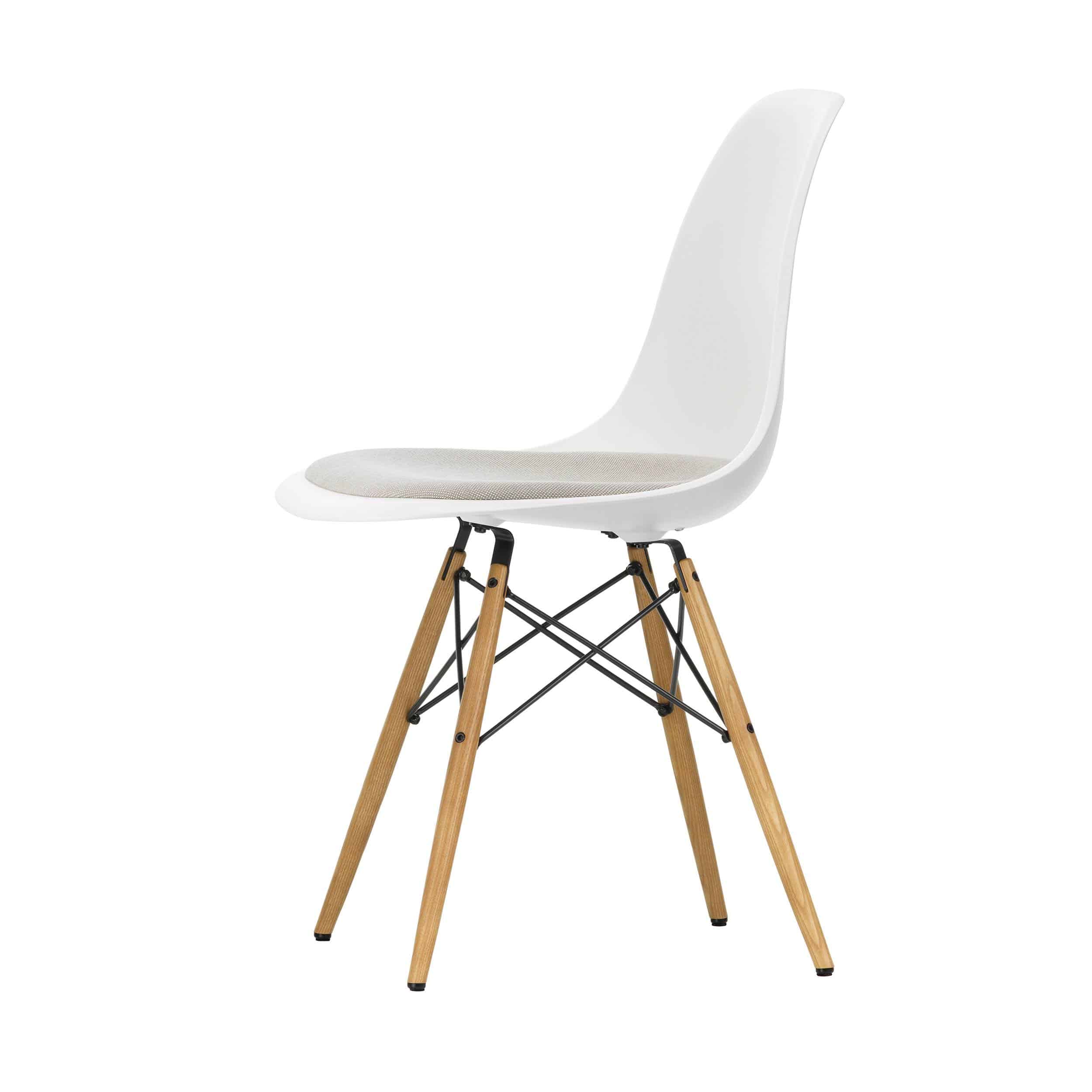 Eames Plastic Side Chair Stuhl DSW mit Sitzkissen