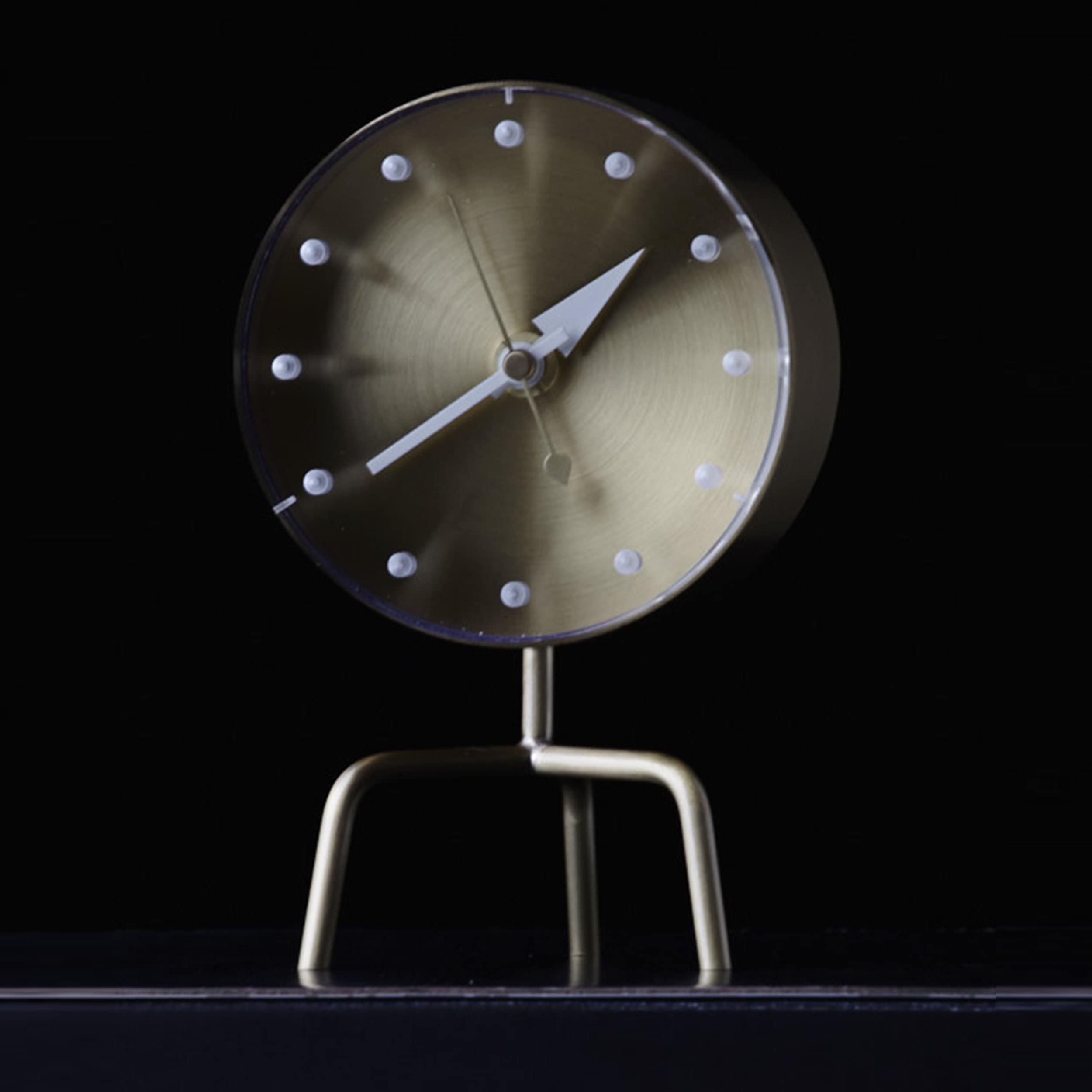 Tripod Clock Tischuhr