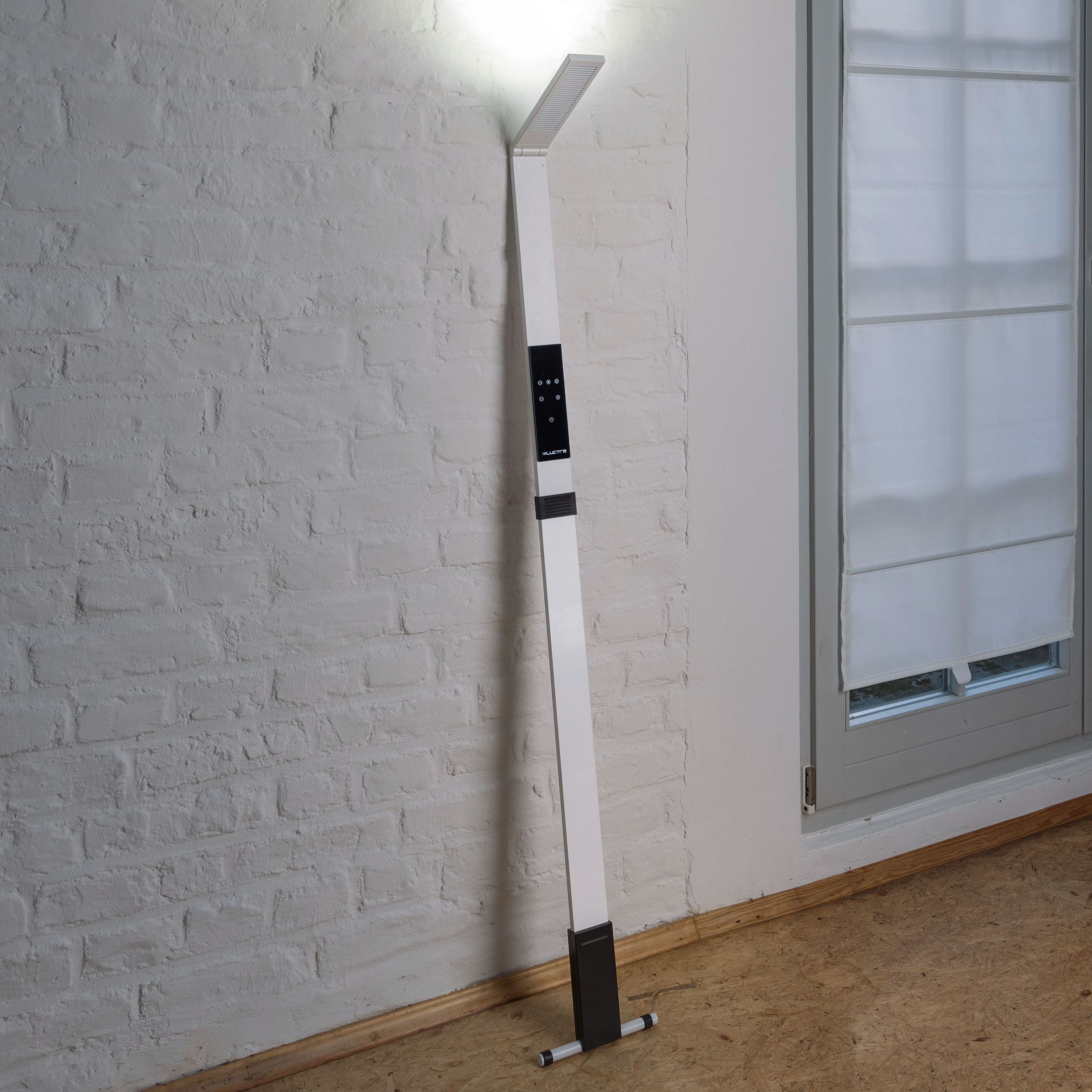 Luctra® Flex LED Akkuleuchte als Stehleuchte