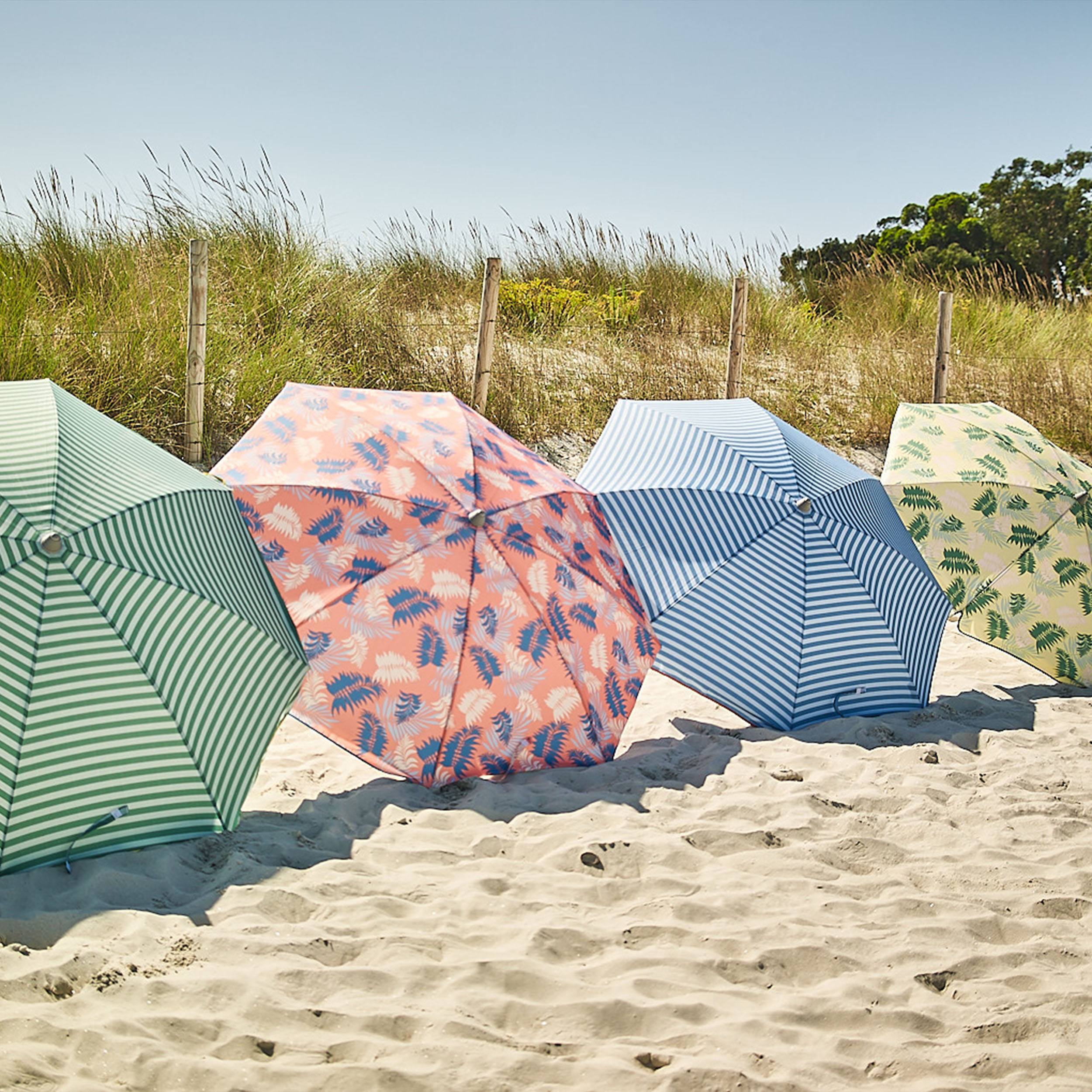 Beach Sonnenschirm mit Knickgelenk ohne Schirmständer